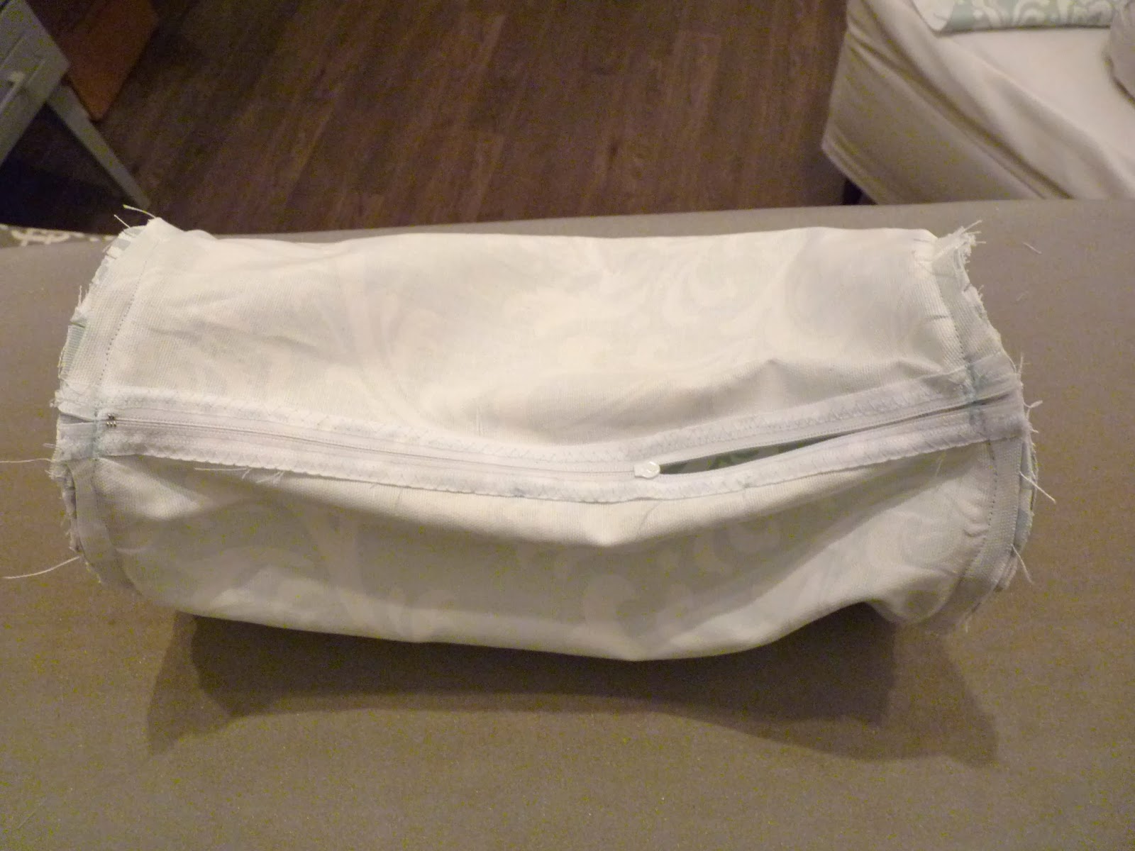 d i y d e s i g n How To Sew A Custom BolsterCushion Cover