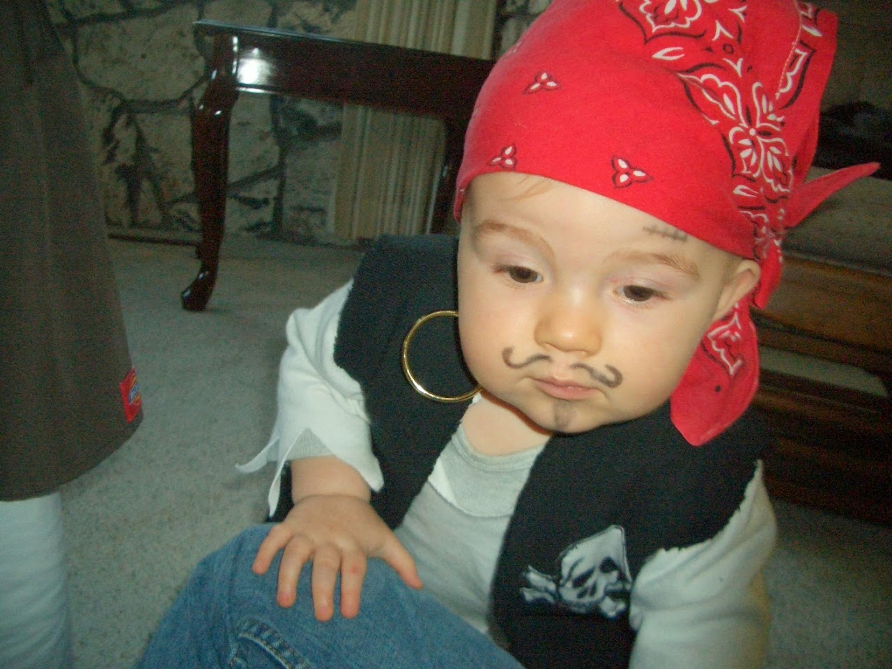 Leesh & Lu's Recipe Box 7Layer Bean Dip {Halloween Edition}