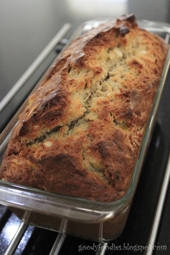GoodyFoodies Recipe Banana Pineapple Loaf / Cake (Martha Stewart)