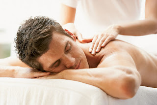 Nguy cơ đột quỵ khi massage ít người biết