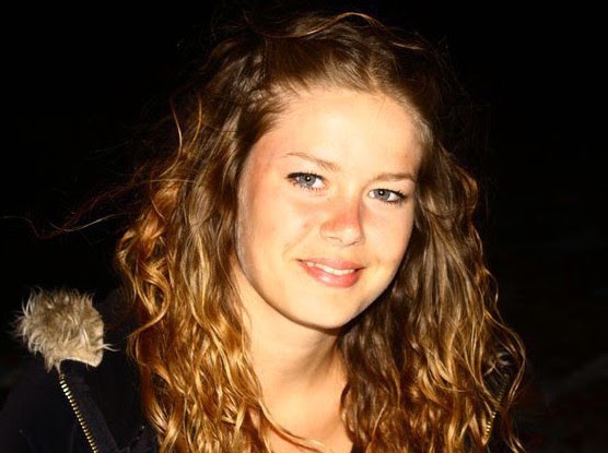 Burcu Biricik Biyografisi Burcu Biricik Biyografisi