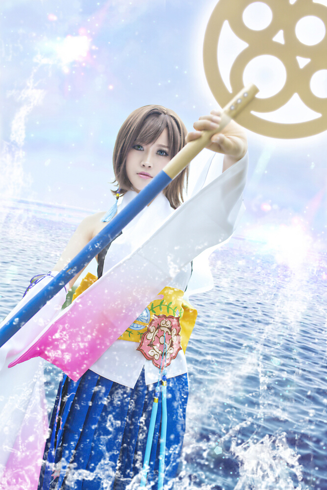 Final Fantasy Cosplay: Lovely Final Fantasy X Yuna Cosplayer