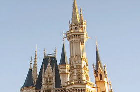 5 Mitos Seram dan Aneh yang Beredar di Disneyland Tokyo