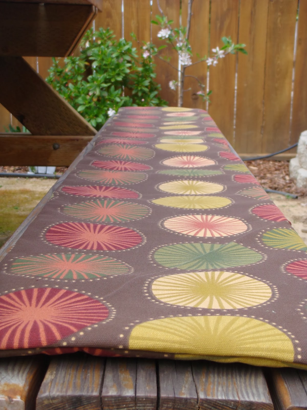 generation sue Picnic Bench Seat Cover A Tutorial