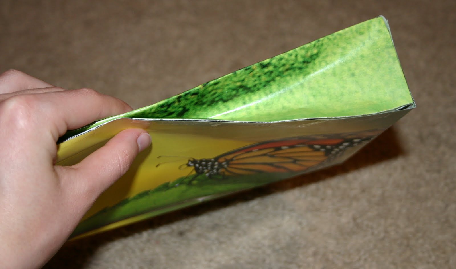 Make Recycled Gift Bags from Calendars