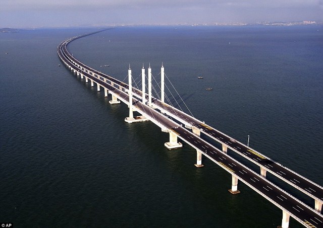 Jembatan Laut Terpanjang Di Dunia Telah Di Resmikan [ www.BlogApaAja.com ]