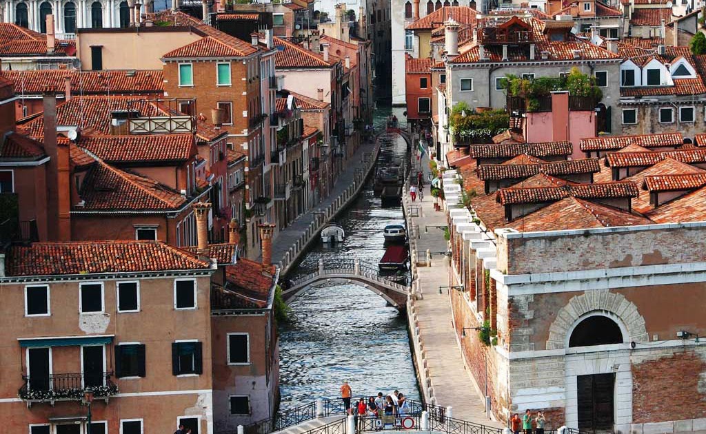 World Views - Ultimate Tours Choice: Venice: