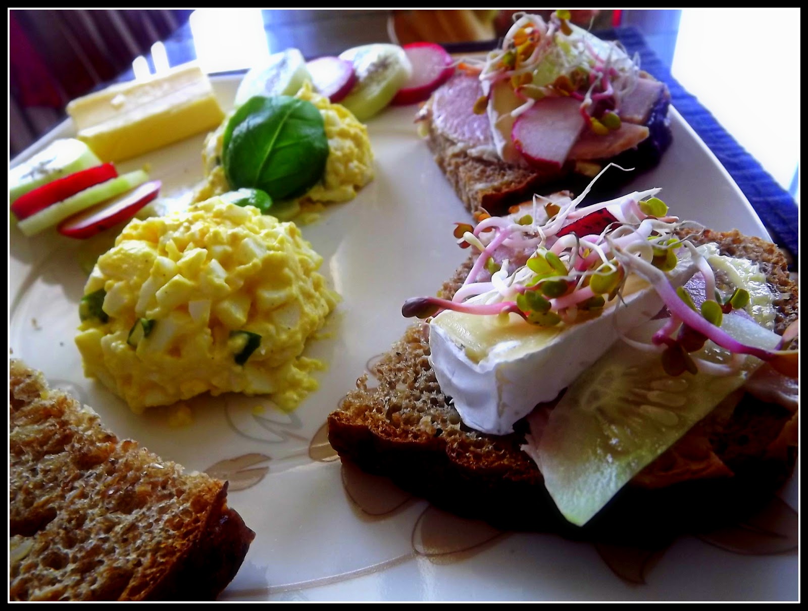 cytrynowa trawa Pasta jajeczna z bazylią i serem