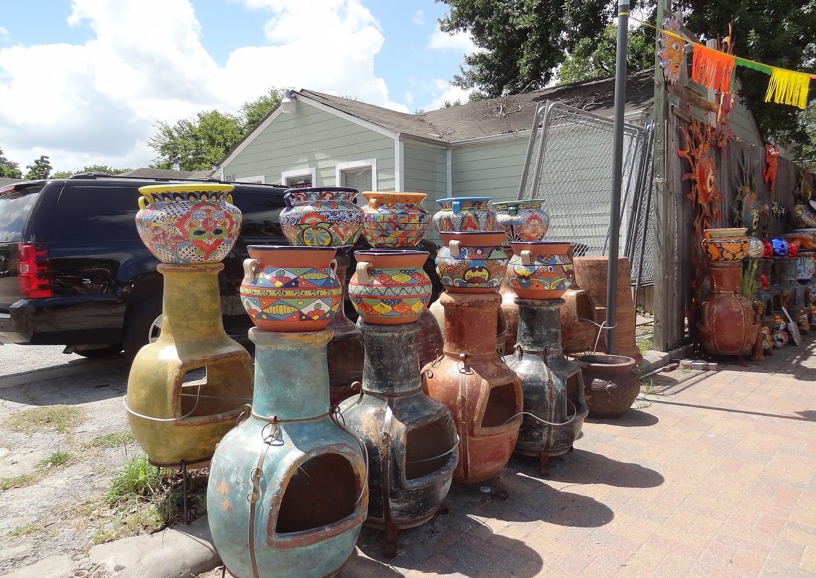 Houston Streetwise Mercado Mexico Mexican Pottery Shop On Richmond Living soul pottery, houston, tx is dedicated to creating interesting, functional, and beautiful stoneware pieces that proclaim the creative. houston streetwise