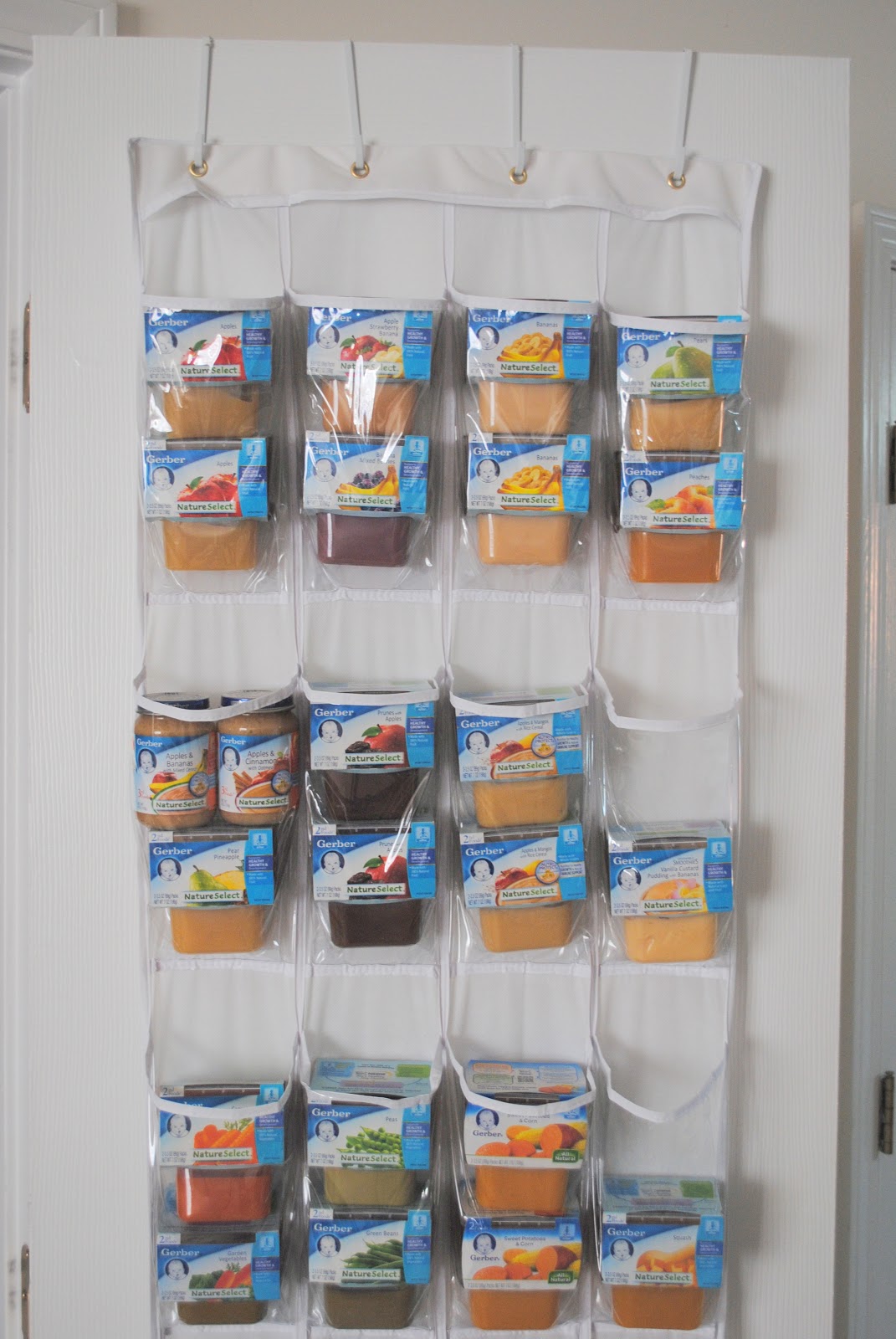 Style Savvy Sara {baby food storage and organization}