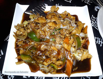China Point: Frango fatiado com Legumes China Point: Frango fatiado com Legumes