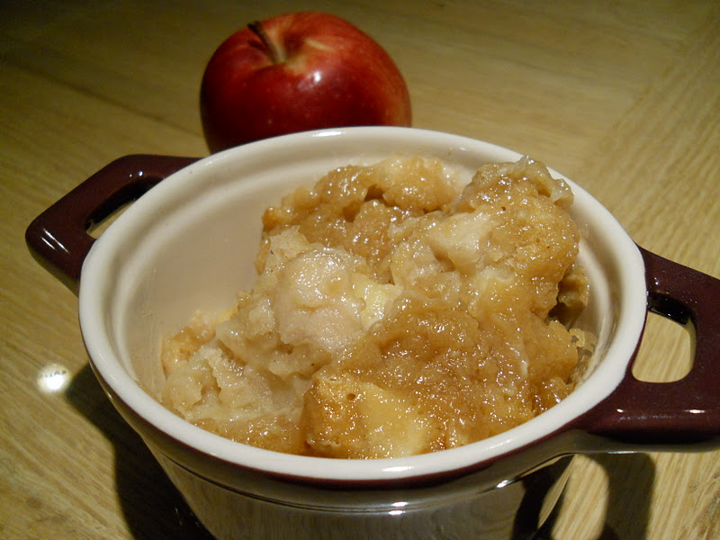 Eat cook and love Pouding chômeur aux pommes, sauce style sucre à la crème