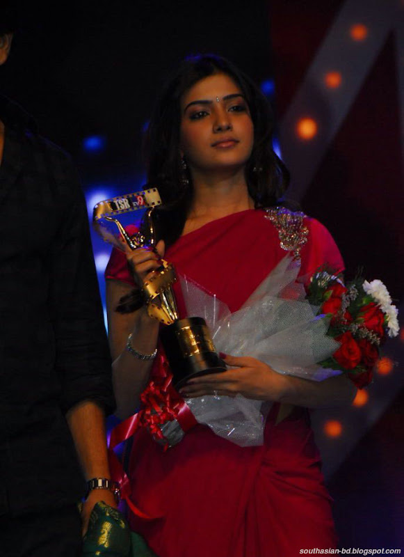 Samantha Cute Stills At TSR Awards  saree pics gallery pictures