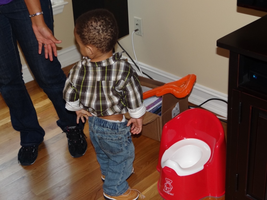 Baby Shopaholic Do The....Potty Dance!