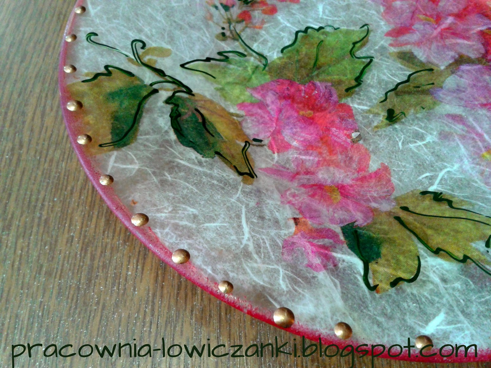 pracownia łowiczanki Decoupage z papieru ryżowego na talerzach
