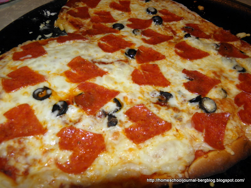 Household Ways: Heart Pizza and Pink Lemonade for Saint Valentine's Day