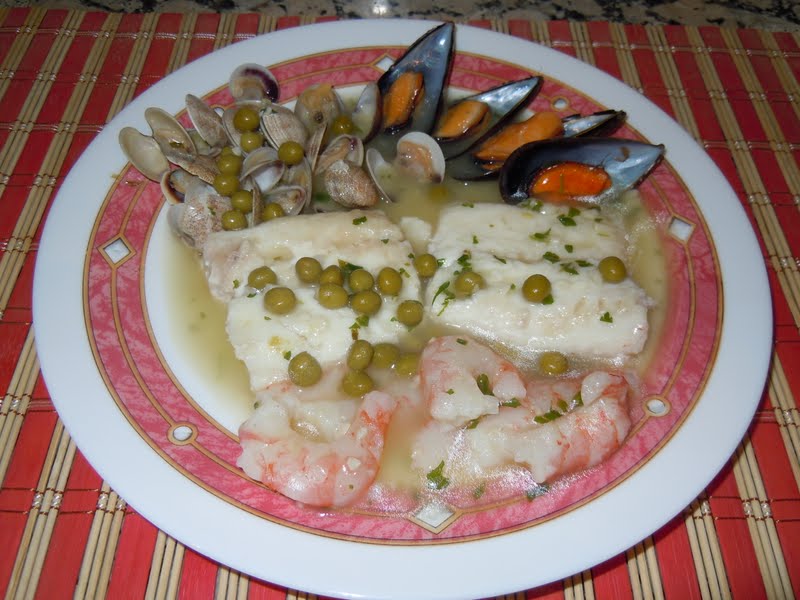 EL BLOG DE DEBORA, MIS RECETAS DEL DIA A DIA: PESCADILLA EN SALSA VERDE