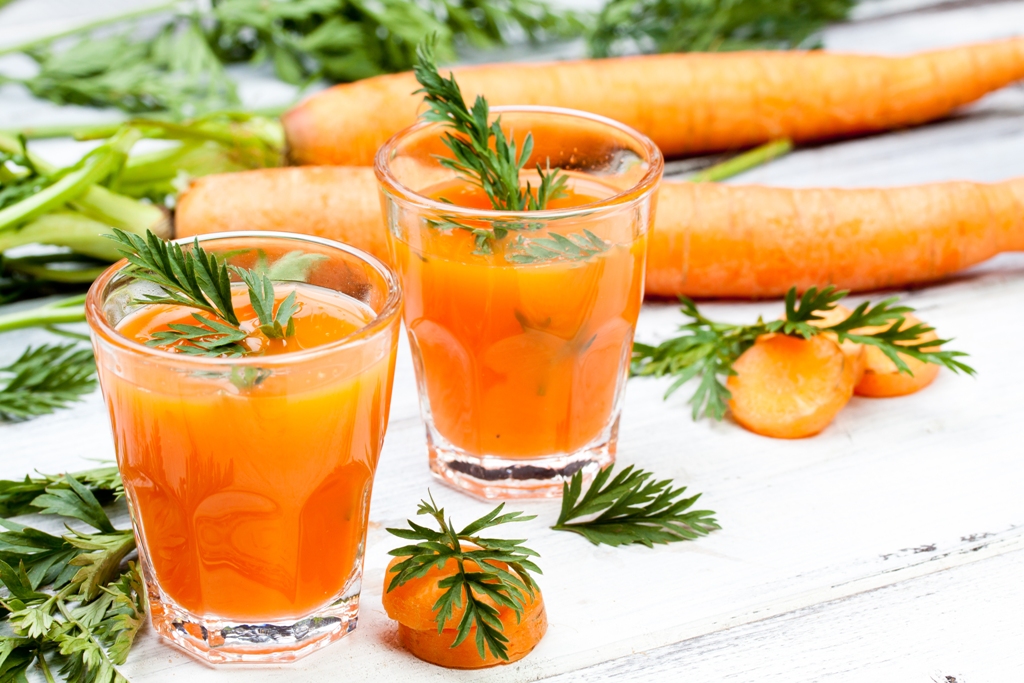 How to Treat Acne Scars With Carrot Juice