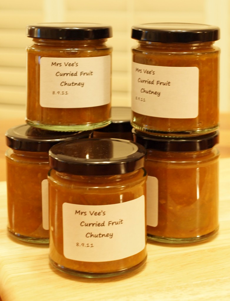 Simply Veggie Curried Fruit Chutney