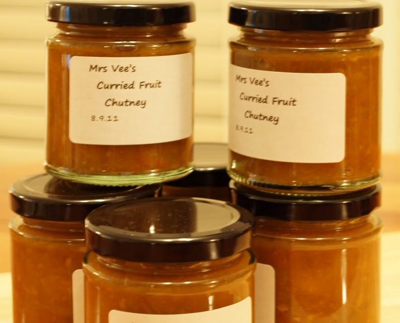 Simply Veggie Curried Fruit Chutney