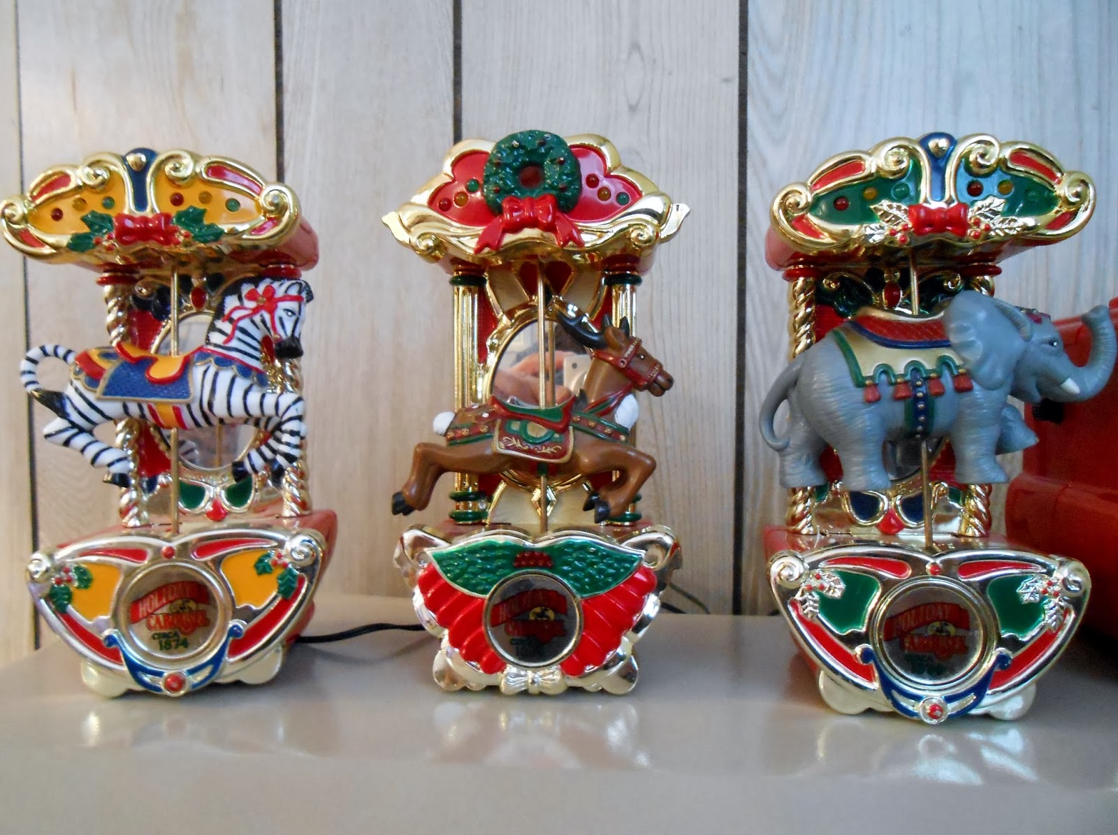 Snippets 'N Stuff Mr. Christmas Vintage Holiday Carousel