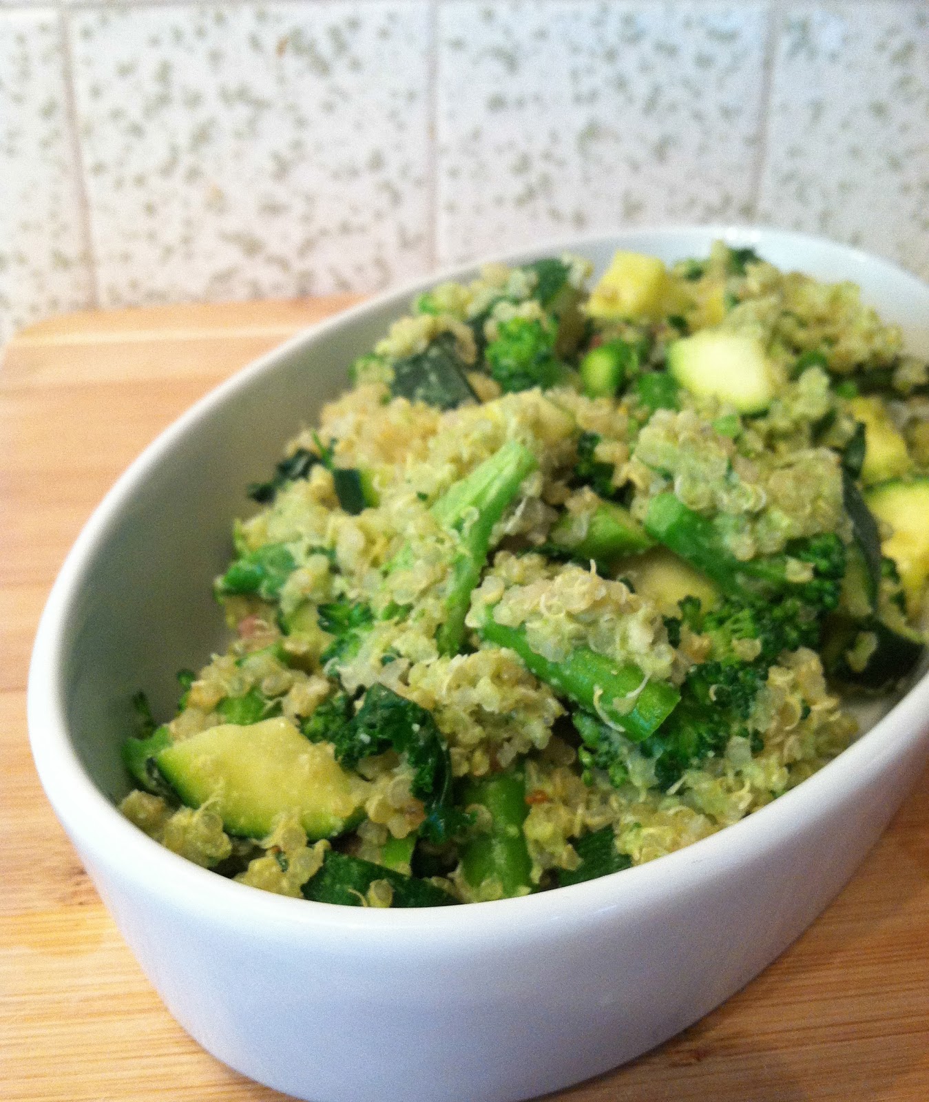 Annie's Gluten Free Grub Super Green Veggie Quinoa with Spinach Cashew