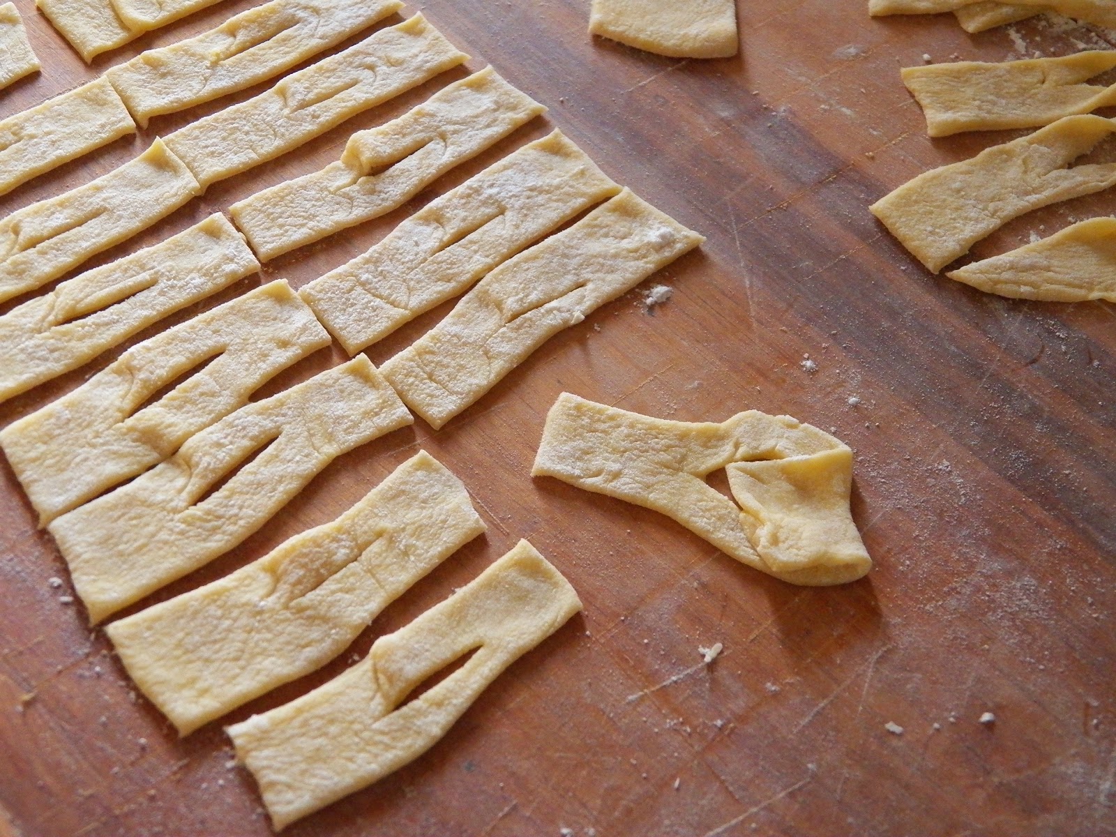 polish cookies chrusciki