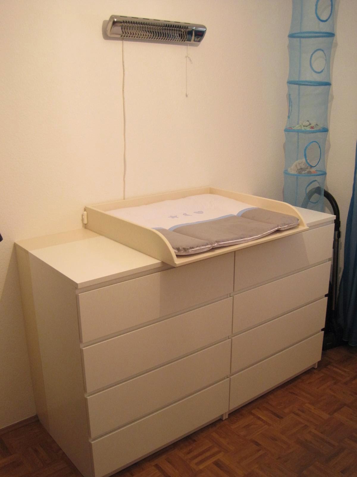 Basti´s Holzpage: Wickeltisch