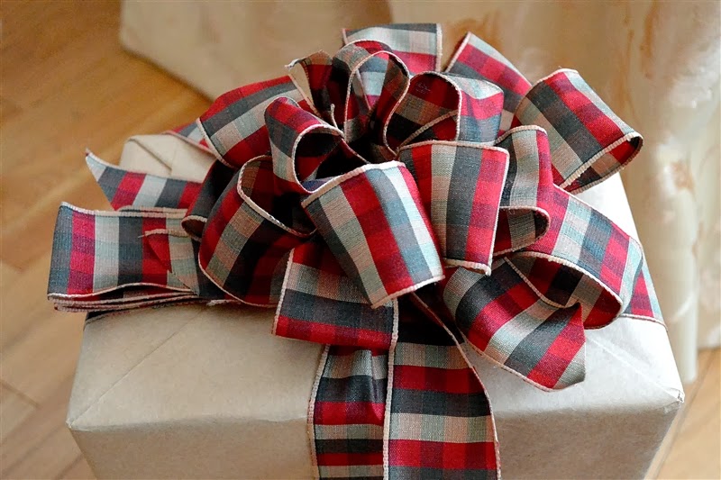 Capadia Designs Brown Paper Packages with Big Fluffy Bows