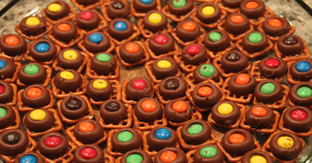 Easy Happy Cooking Chocolate pretzels with M&Ms