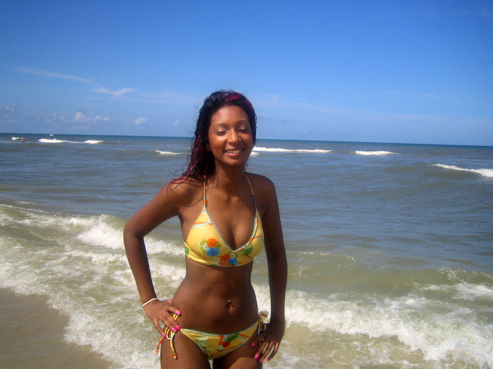 Indian Girls in Bikini At Goa Beach Chuttiyappa