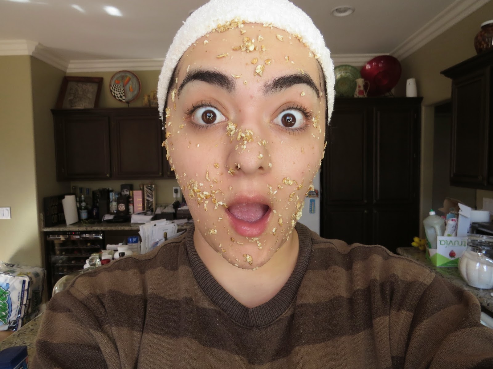 DIY Oatmeal and Green Tea Mask for Acne Laura Neuzeth