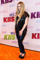Avril Lavigne looking hot in tight pants at Red Carpet