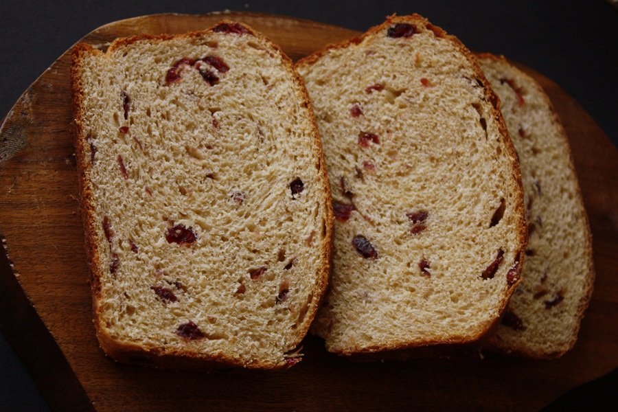 Versatile Vegetarian Kitchen Breads (Quick Breads and Yeast breads)