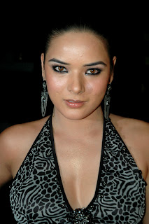 Hot Sexy Bollywood Actress Udita Goswami photo gallery and information