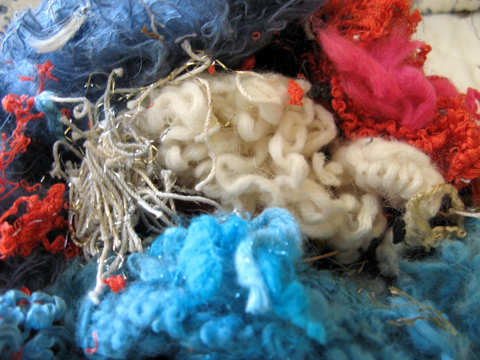 a Shimmering Star Fiber Nest Filler