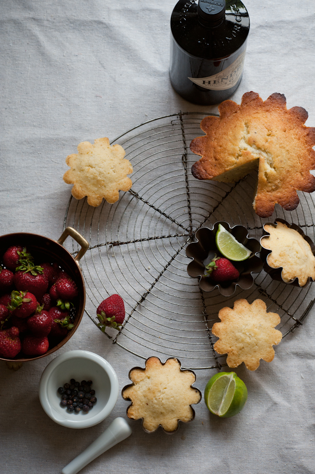 Desserts for Breakfast Strawberry gin and tonic cake