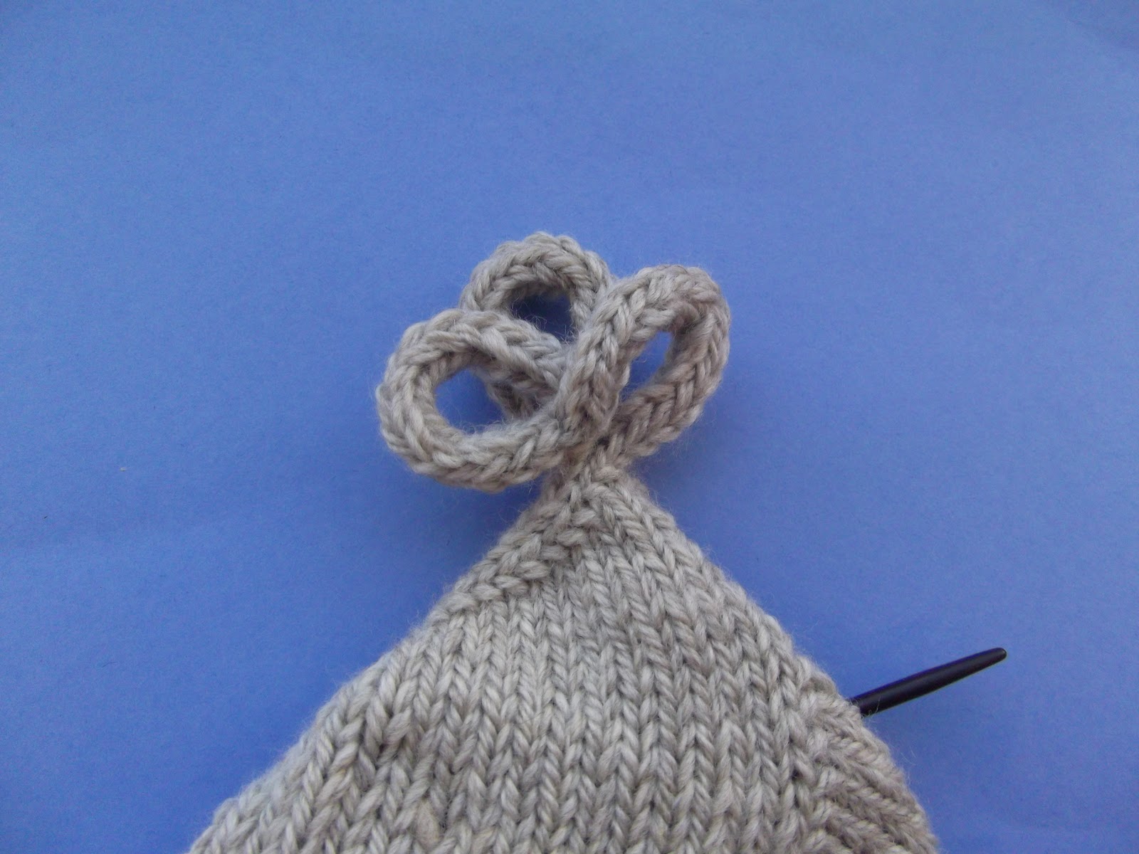 Midnightsky Fibers Knit a Funky Icord Hat Topper