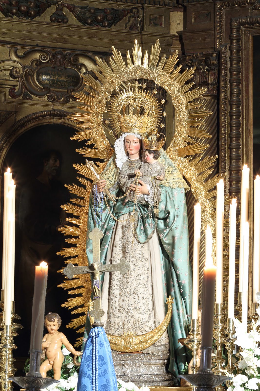 SEVILLA A TRAVES DE UN OBJETIVO TRIDUO A LA VIRGEN DE LA LUZ