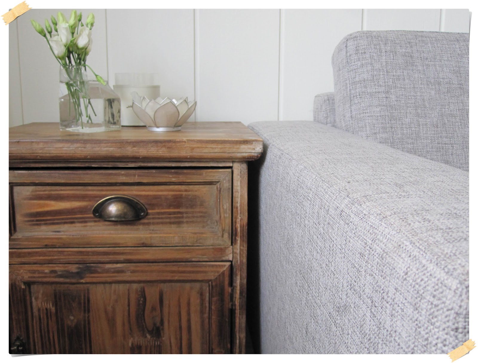 Rosetrend Nattbord= avlastningsbord Rosetrend Nattbord= avlastningsbord
