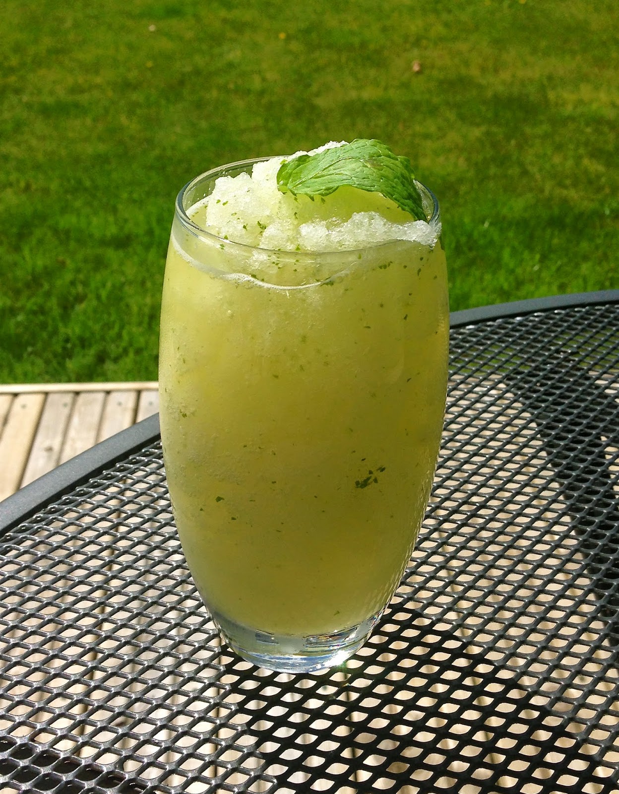 Baking Daze Green Tea, Lime, & Mint Cooler
