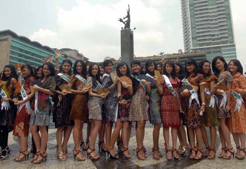 Busana Batik Modern Pakaian Motif Batik Indonesia Asli - Beritamandiri