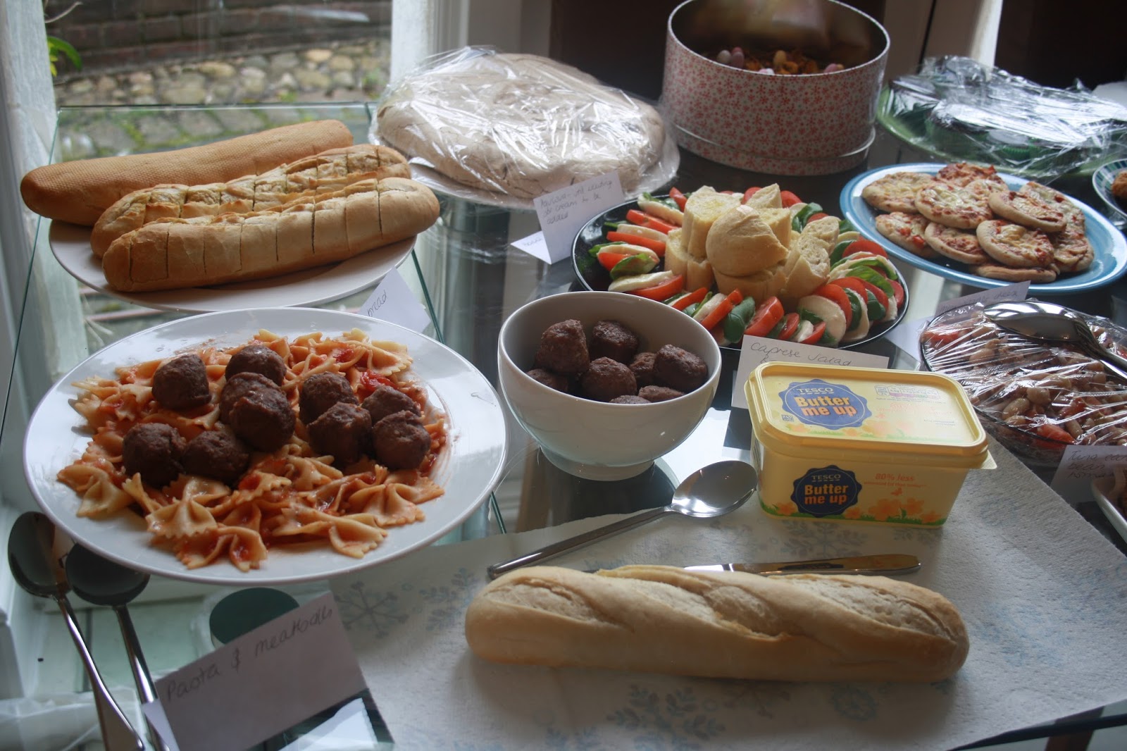 Caroline Makes....: Italian buffet party menu