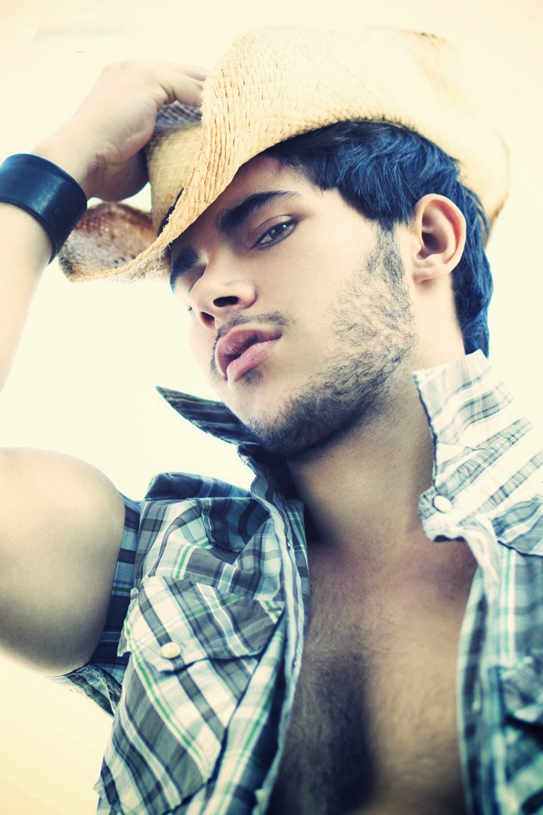 Male Model Street Carlos Villar