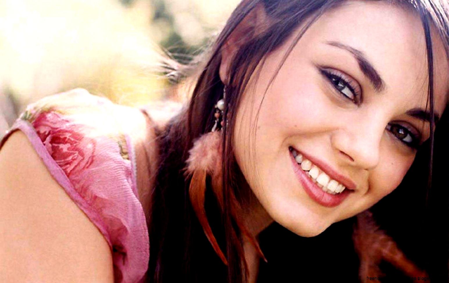 Mila Kunis Cute wallpaper 6 Mila Kunis Cute wallpaper 6