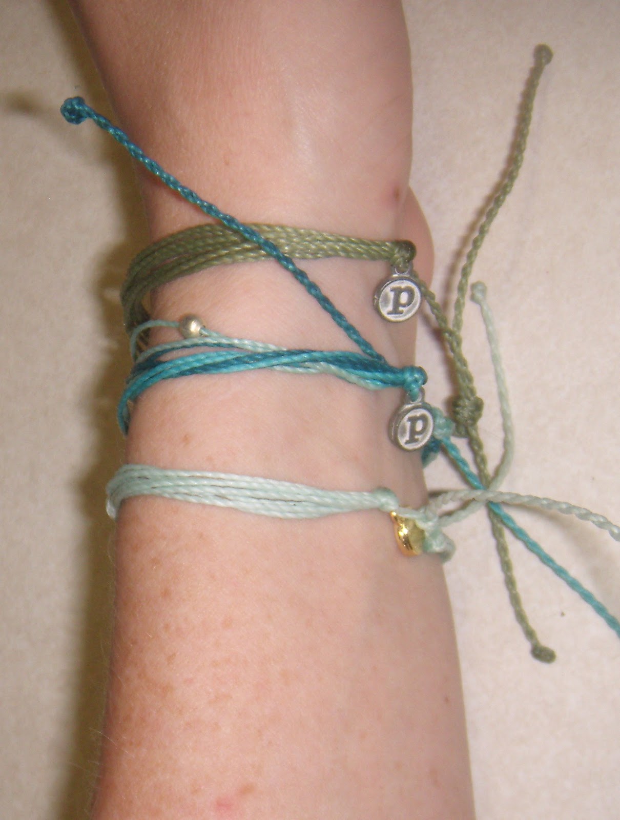 Mommie of 2 Pura Vida Bracelets Review
