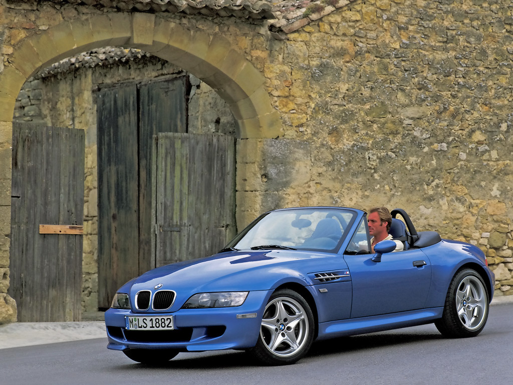 http://3.bp.blogspot.com/-8QWiJrDSGLU/TVUndvXhpmI/AAAAAAAAAUw/iIxHWMGBf5Q/s1600/1995_bmw_z3_roadster_007_goldeneye.jpg