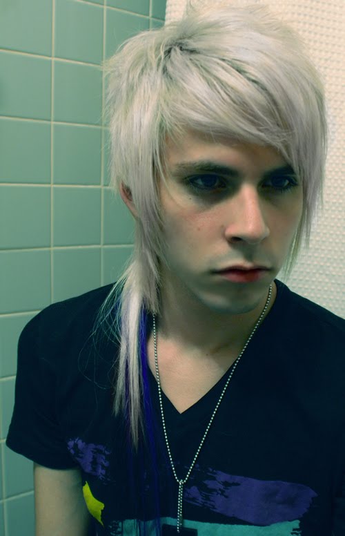 Beautiful Hair Styles: Emo hairstyles for boys 2012