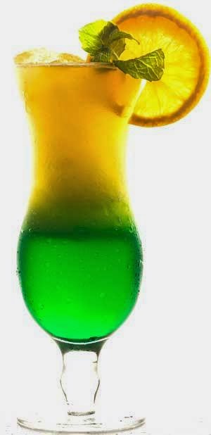 Que tal um drink verde e amarelo para saborear durante o jogo do Brasil? Esse é o Rumo ao Hexa!