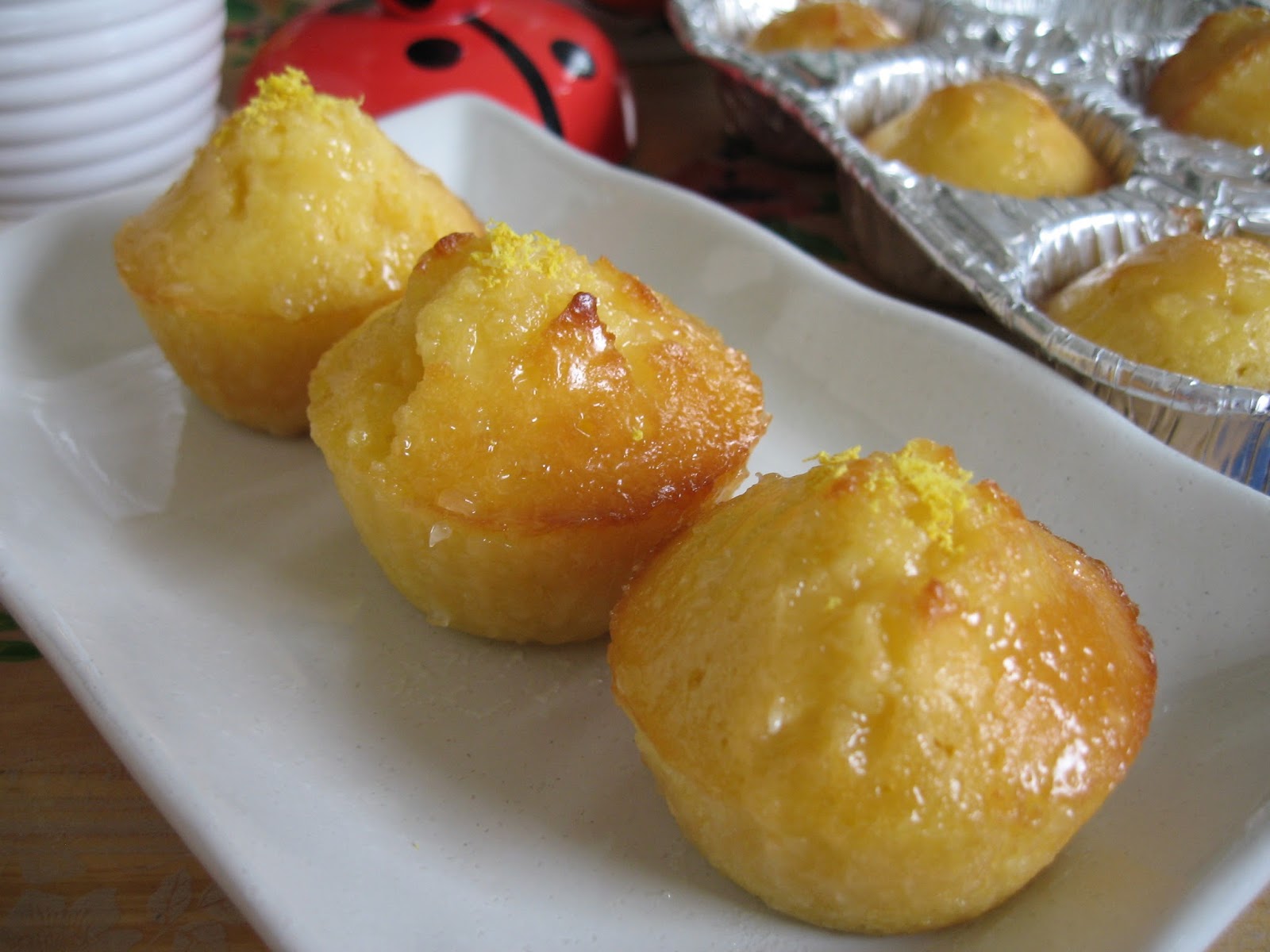 Sumptuous Flavours Mini Lemonsyrup Sponges